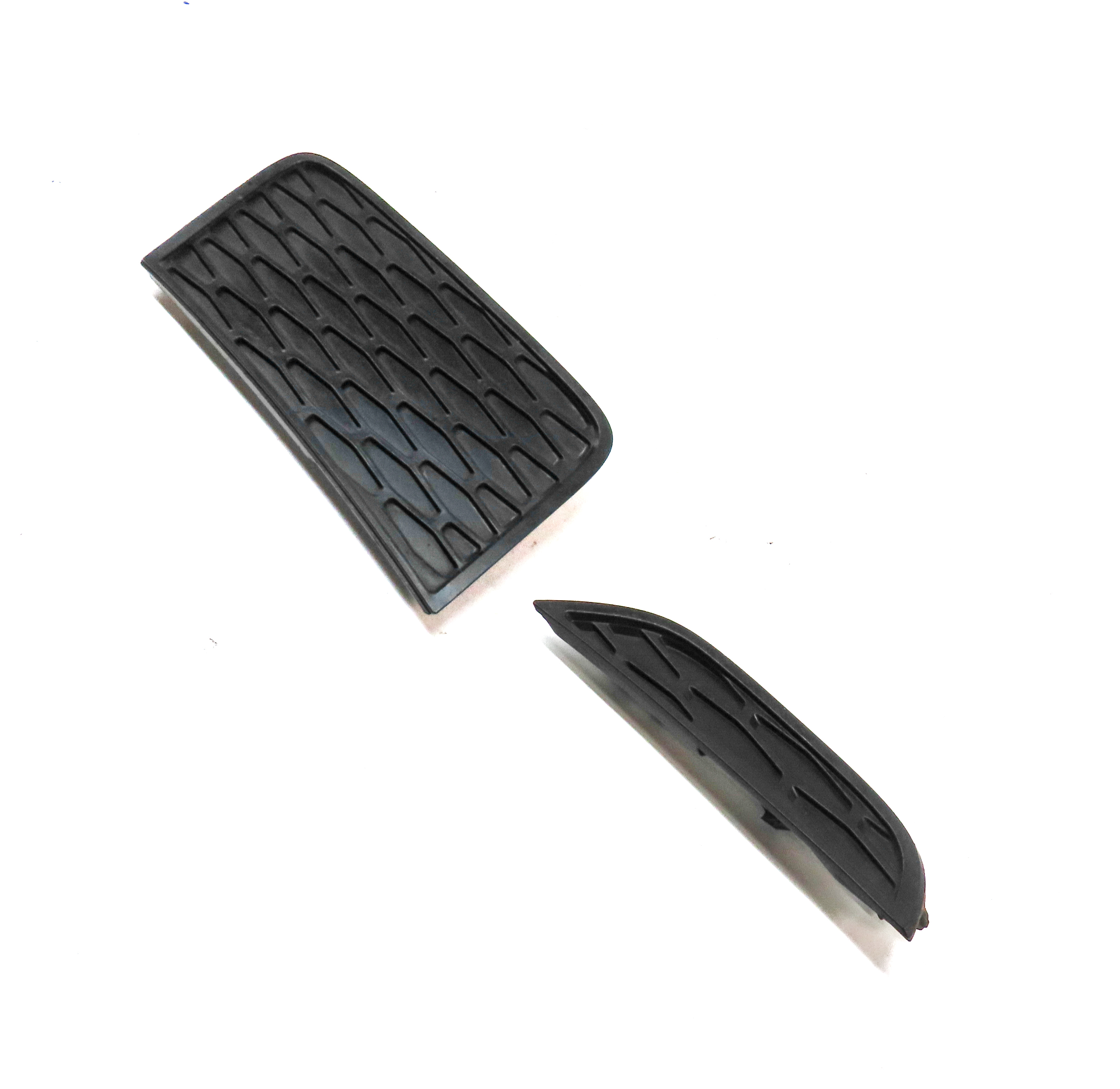 13 RANGE ROVER EVOQUE L538 RIGHT PASSENGER LOWER BUMPER FOGLIGHT TRIM SET/2 — exact item pictured